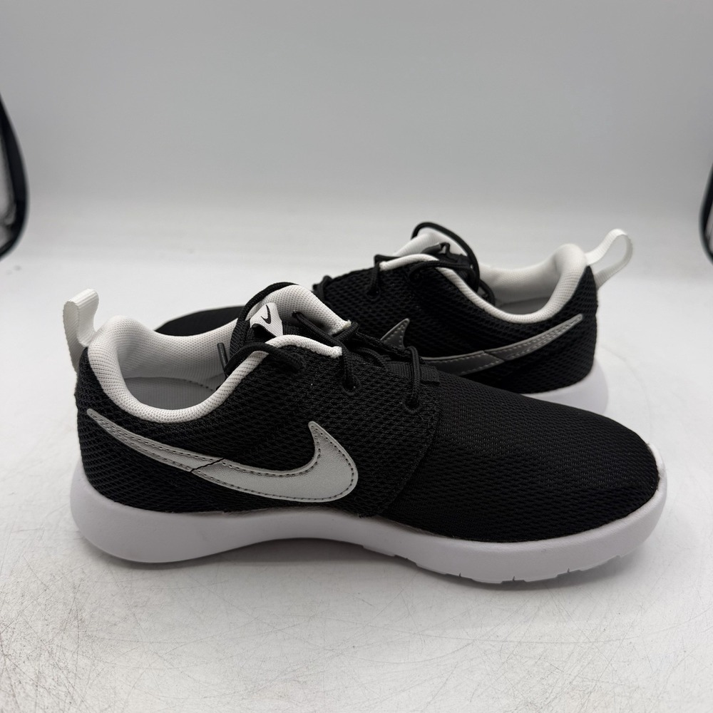 Nike Roshe One PS Shoes YOUTH Kids Sz 1 Y Black/Metallic Silver 749427-021 - Picture 7 of 11